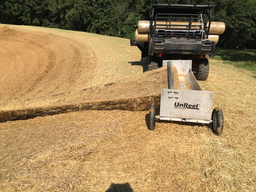 Lime Drop Spreaders By Earth & Turf